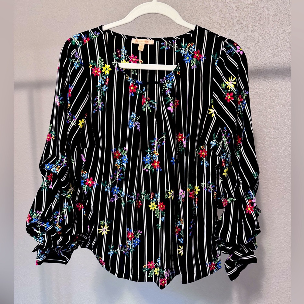 Ruffled Sleeve Floral Striped Blouse